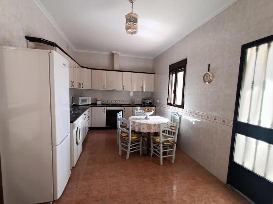 Vivienda Rural Los Iberos M&M, Castellar de Santisteban Εξωτερικό φωτογραφία